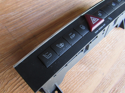 Mercedes R171 Dash Instrument Switch Panel 1718209310 SLK280 SLK300 SLK350 SLK552